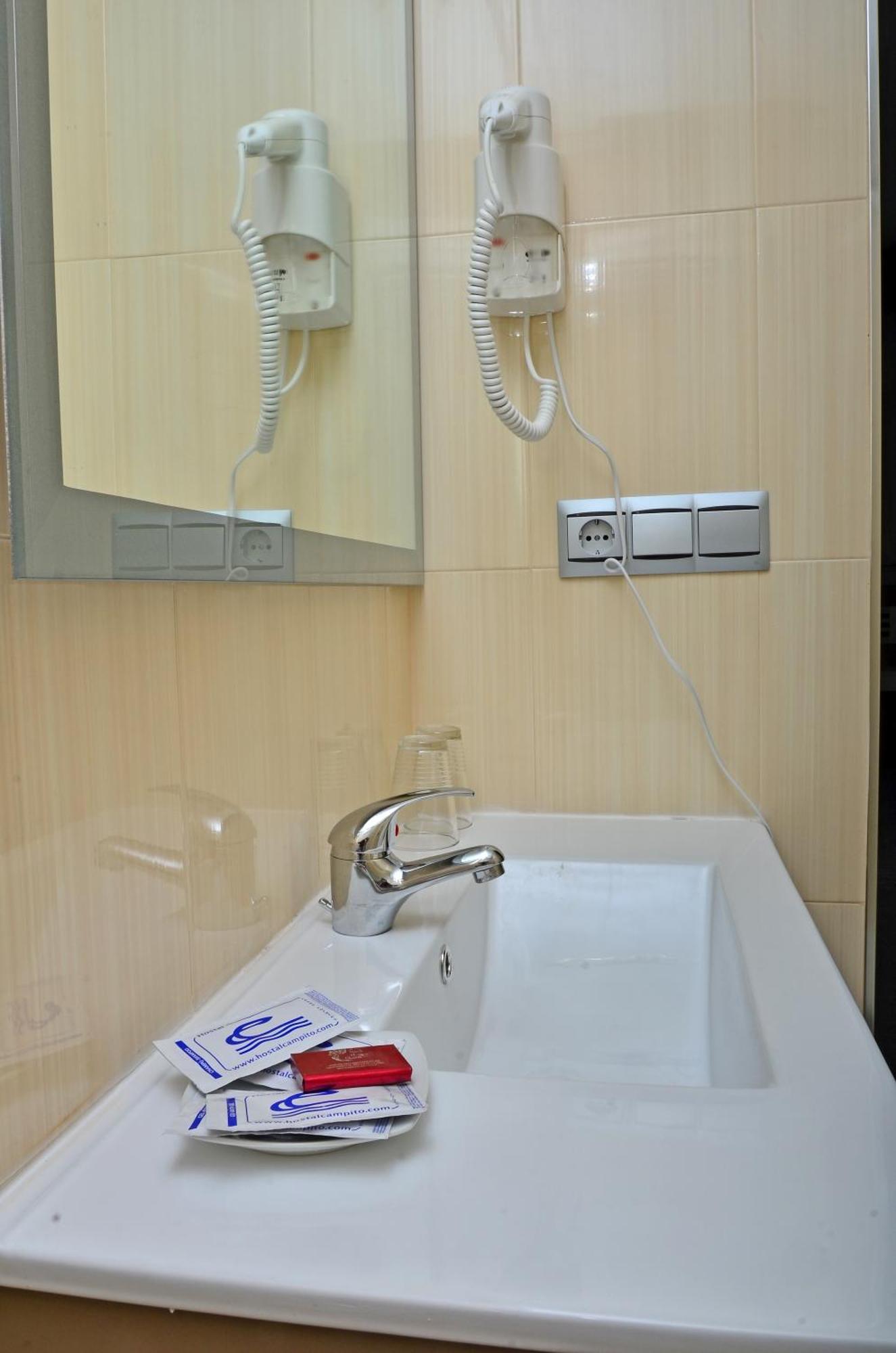 Hostal Campito Conil De La Frontera Kamer foto
